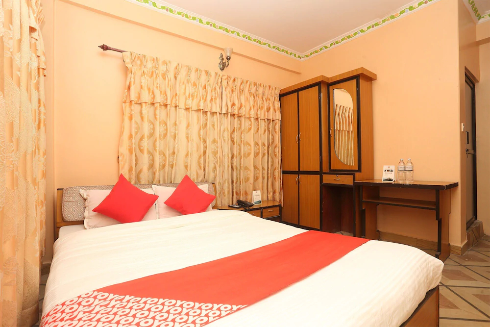 Hotel The Beehive by OYO Rooms