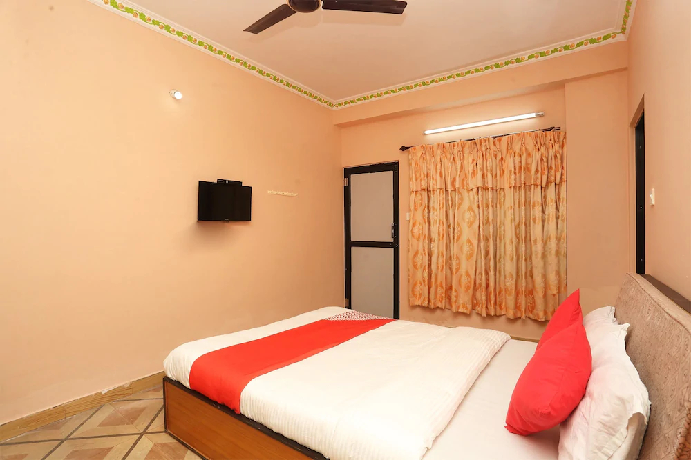 Hotel The Beehive by OYO Rooms