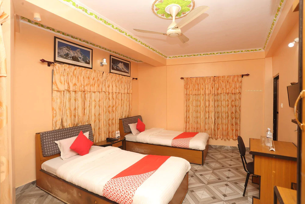 Hotel The Beehive by OYO Rooms