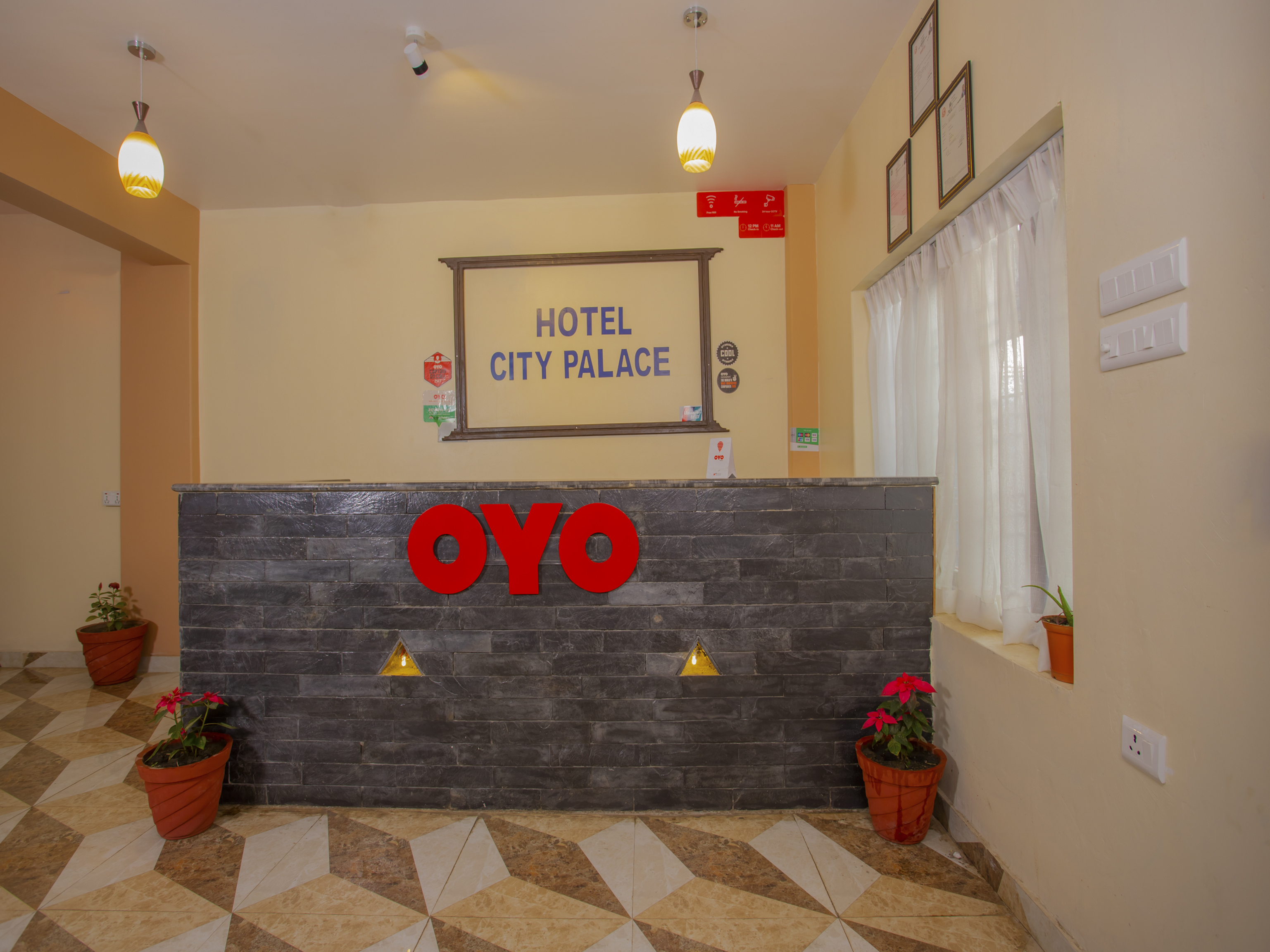 OYO 250 Hotel City Palace