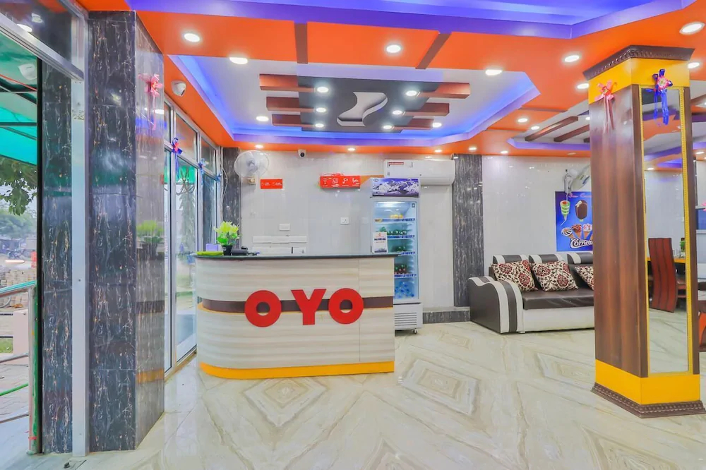 Aman Hotel by OYO Rooms