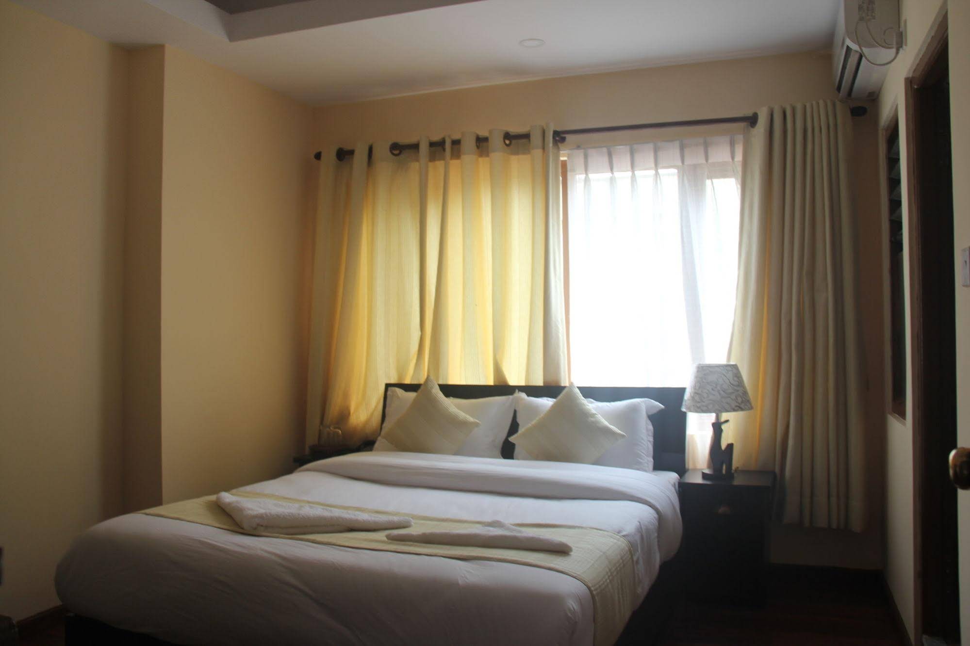 Hotel Dream City