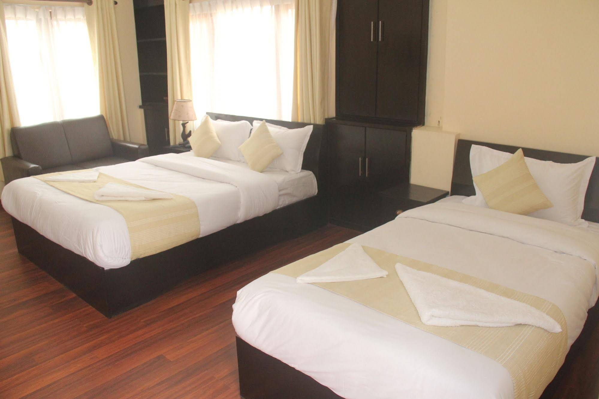 Hotel Dream City