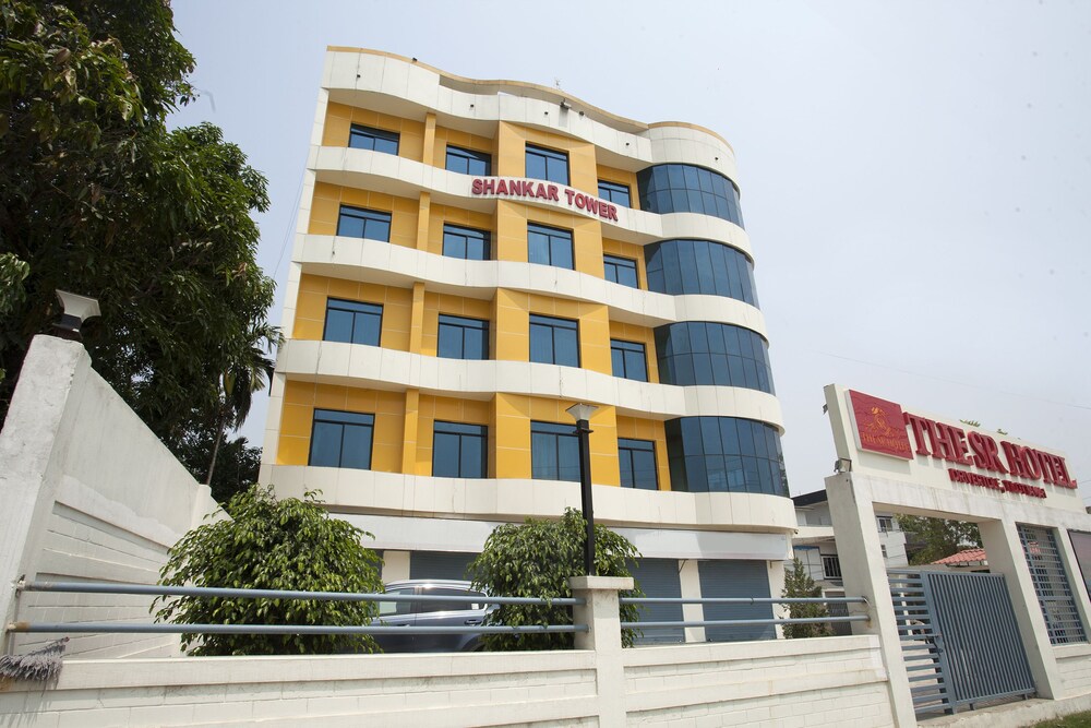The SR Hotel by OYO Rooms