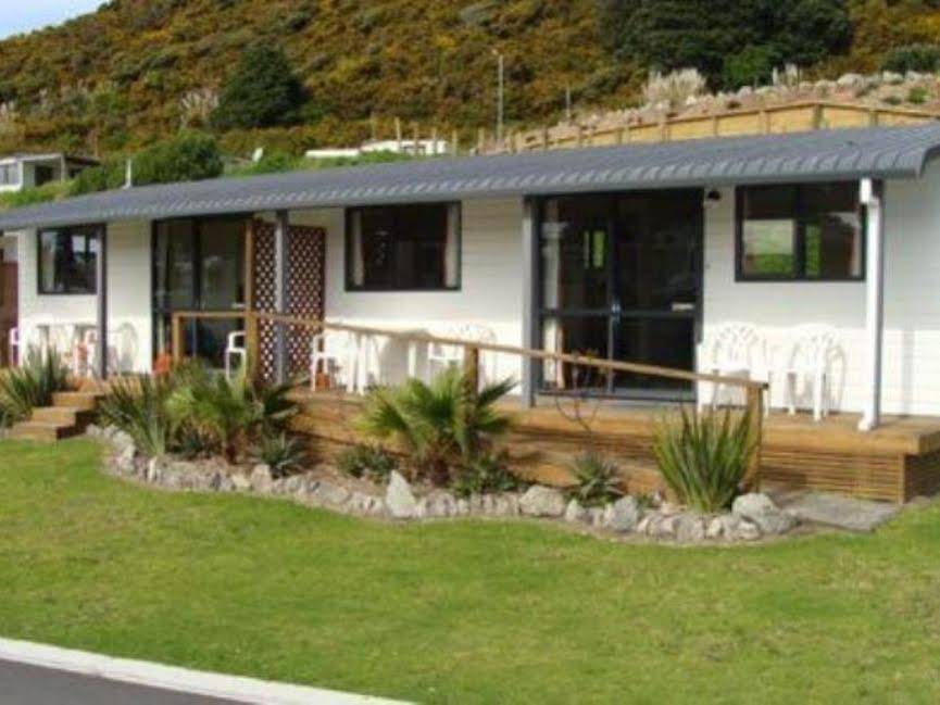 Bowentown Motels & Holiday Park