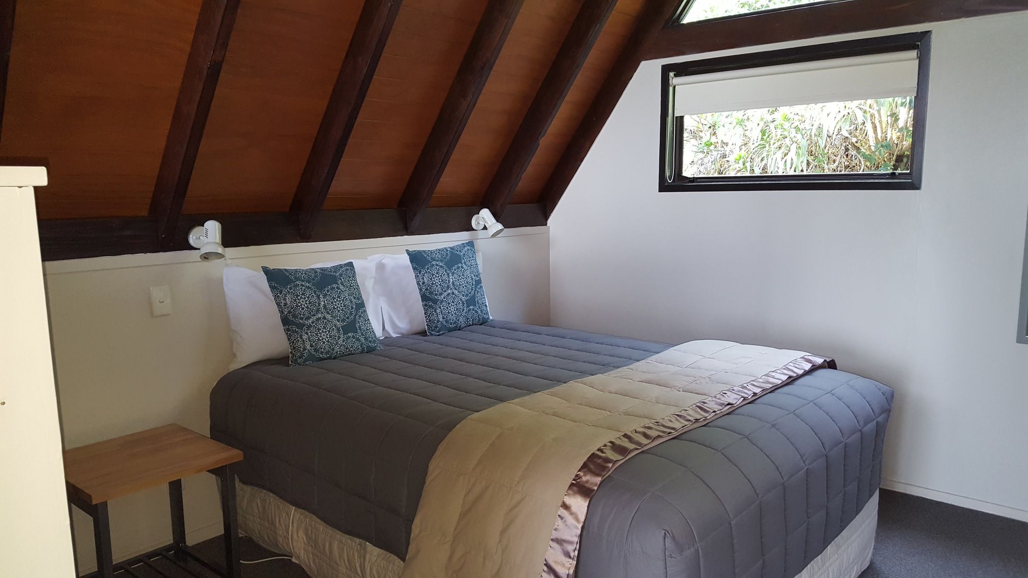 Coastal Motor Lodge