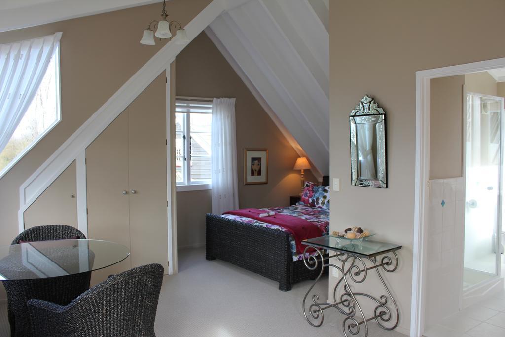 Brenton Lodge