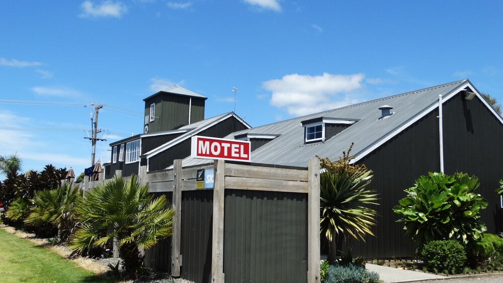 Southpacific Motel and Conferance Centre