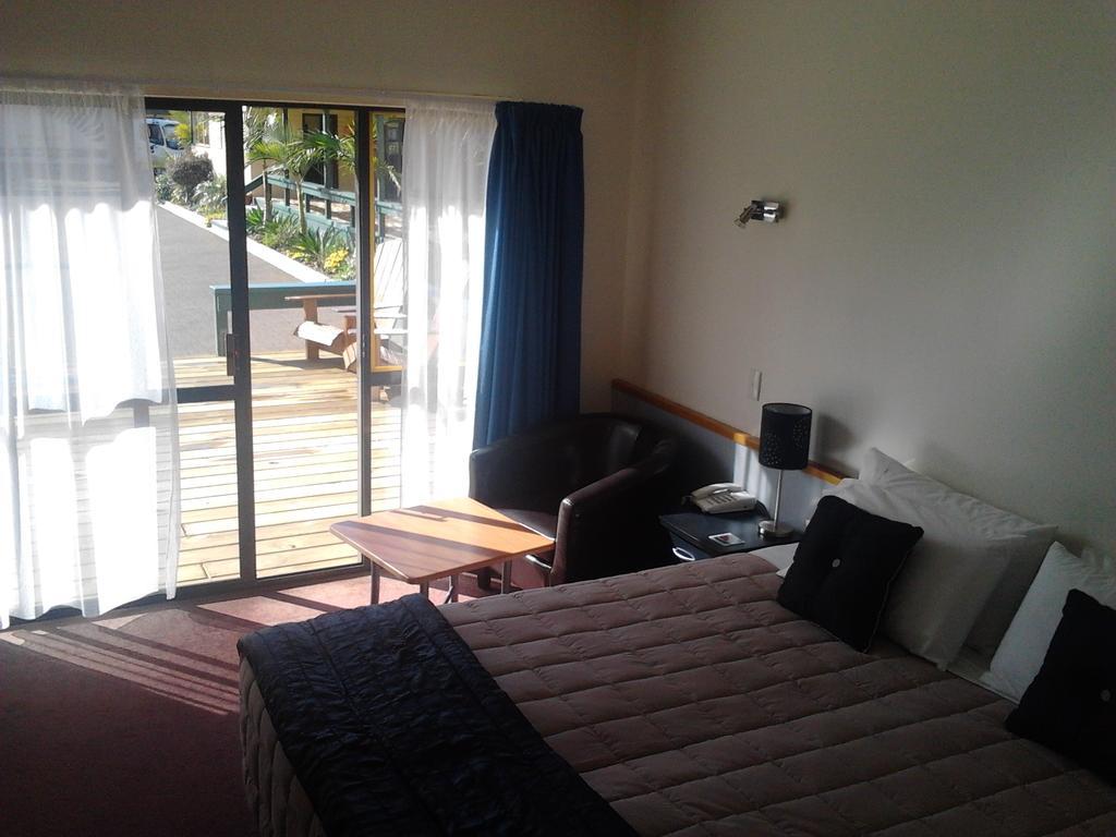 Aotearoa Lodge & Tours