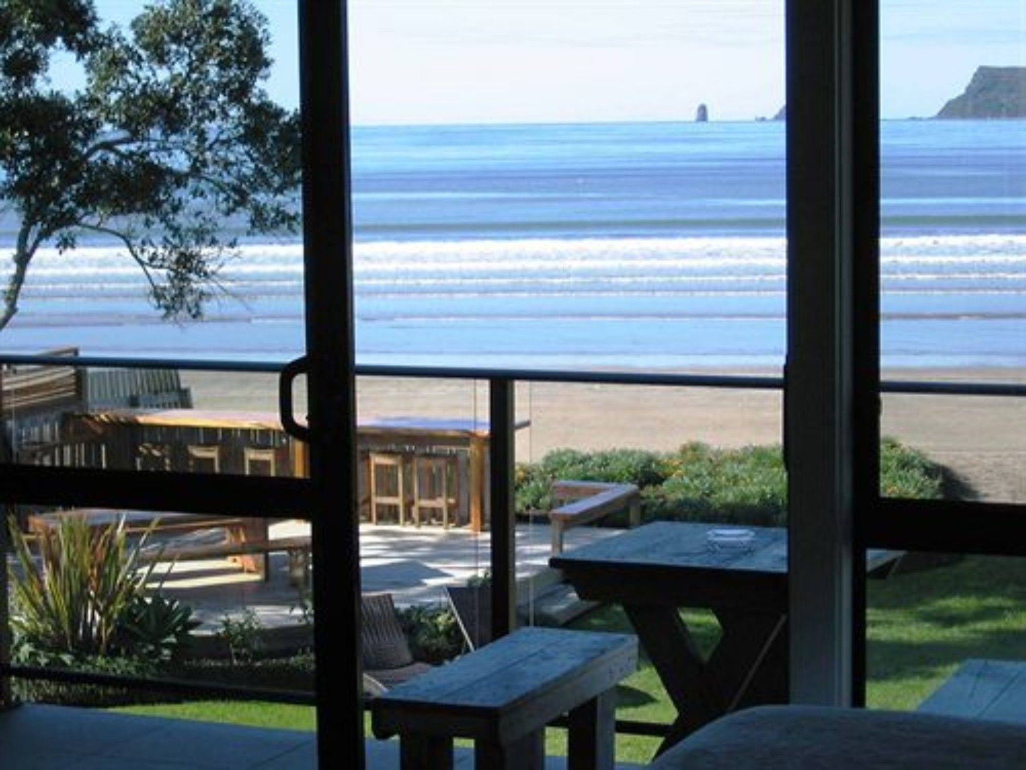 Beachfront Resort - Mercury Bay