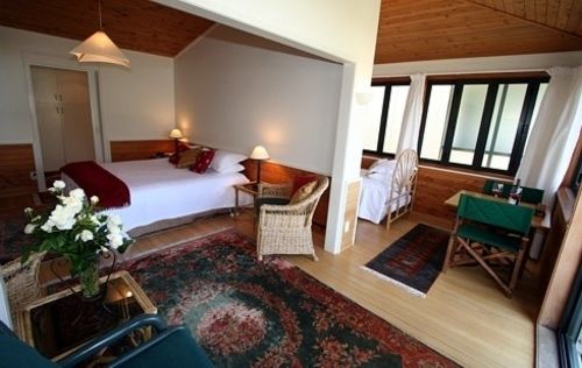 Beachfront Resort - Mercury Bay