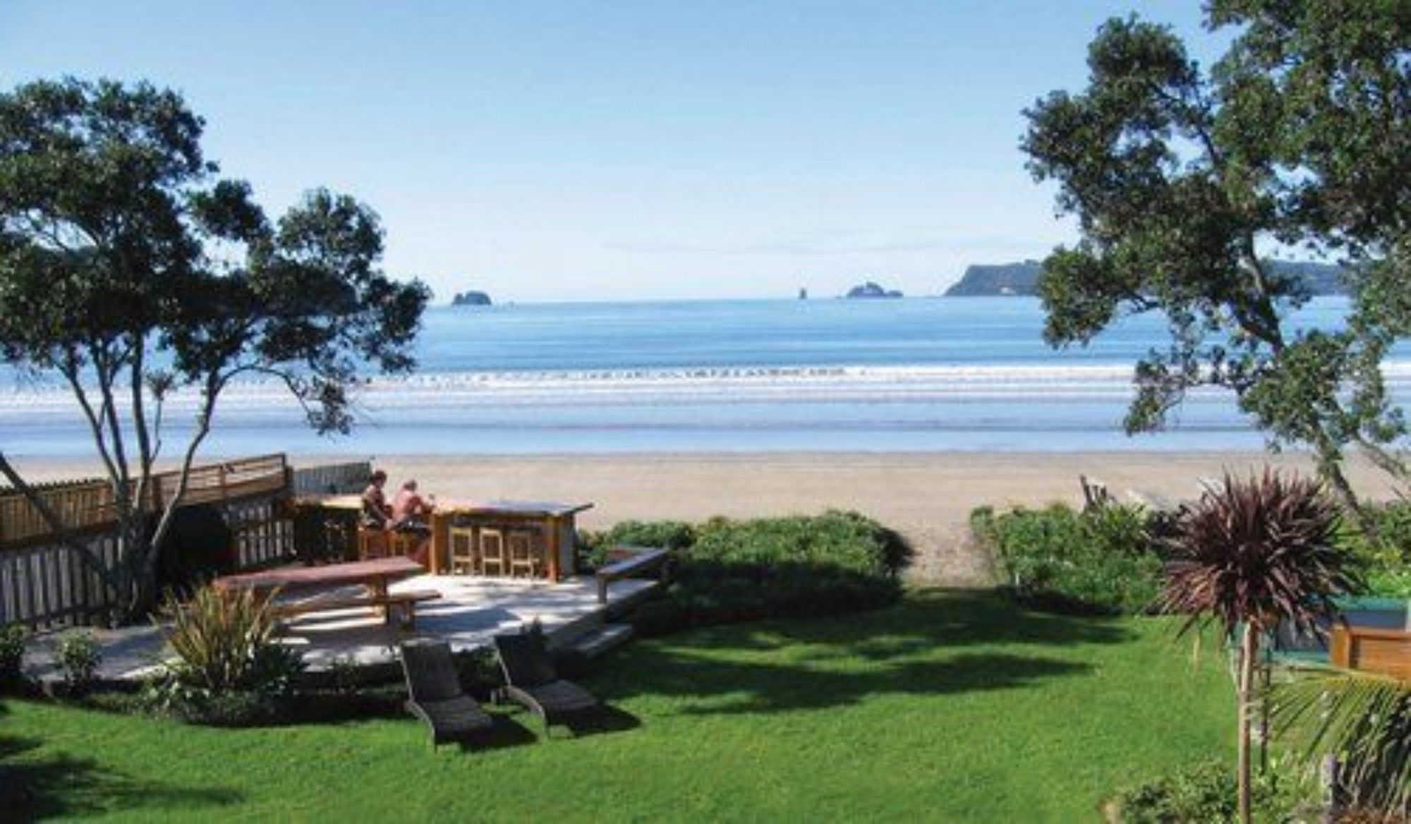 Beachfront Resort - Mercury Bay