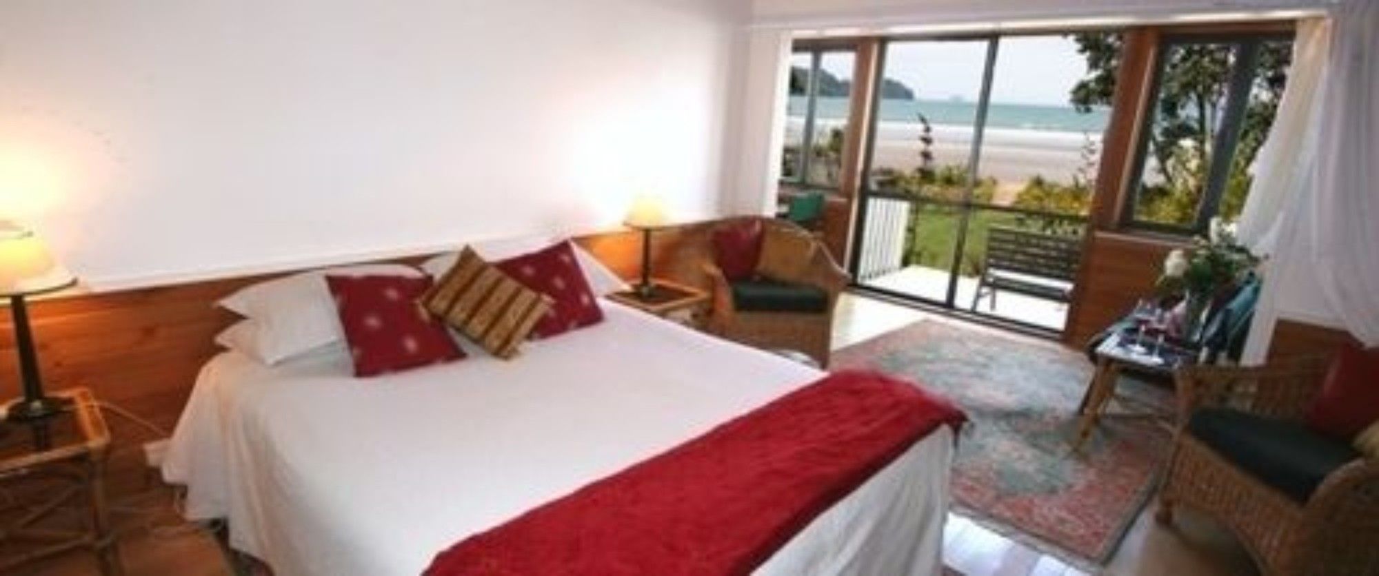 Beachfront Resort - Mercury Bay