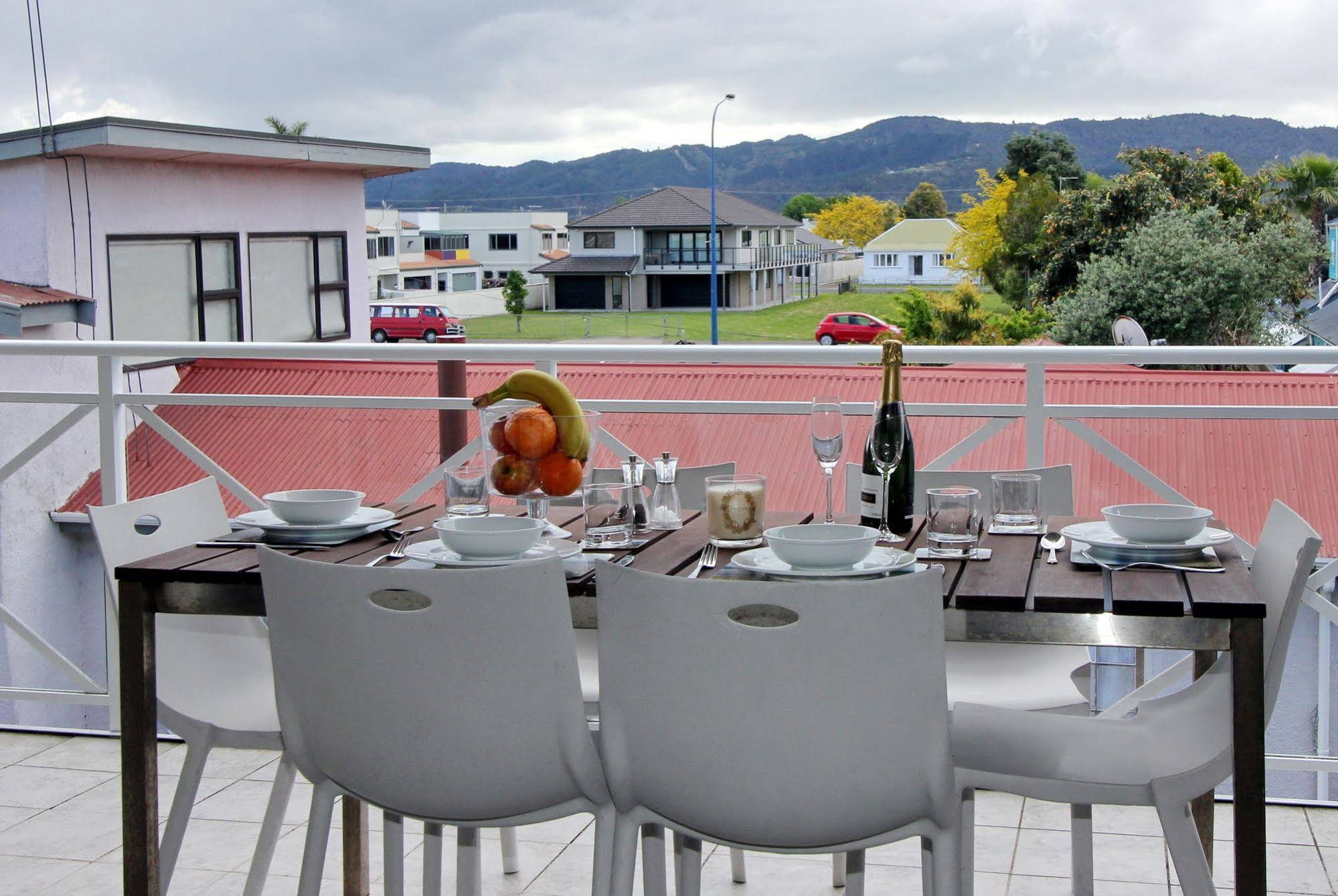 Crowsnest Apartments