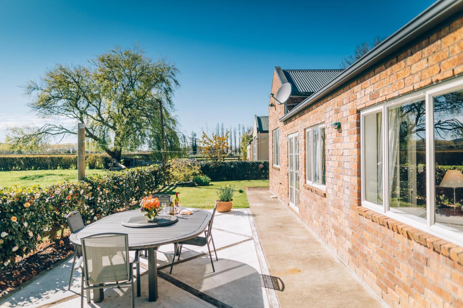 Lexington Park Cottages