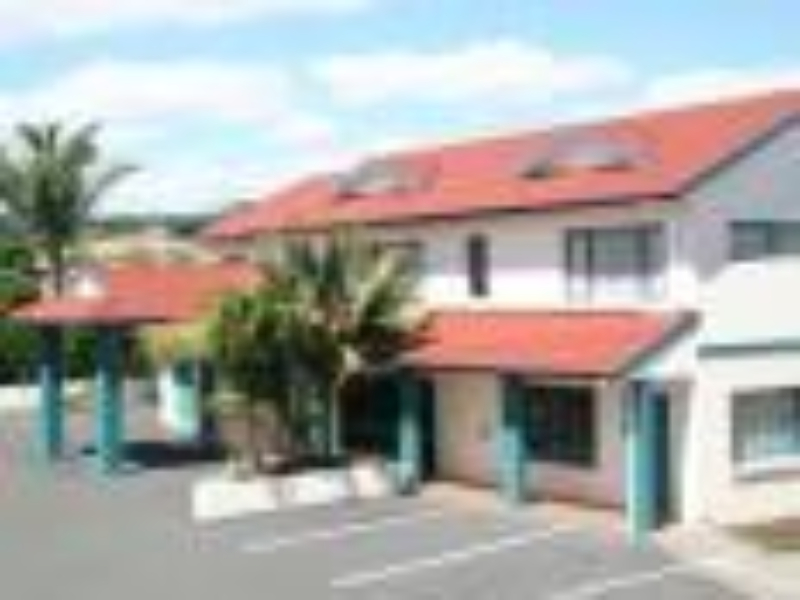 Academy at Botany Motor Inn