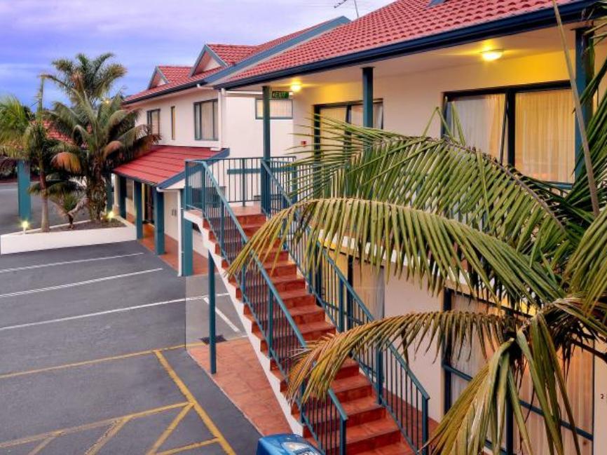Academy at Botany Motor Inn