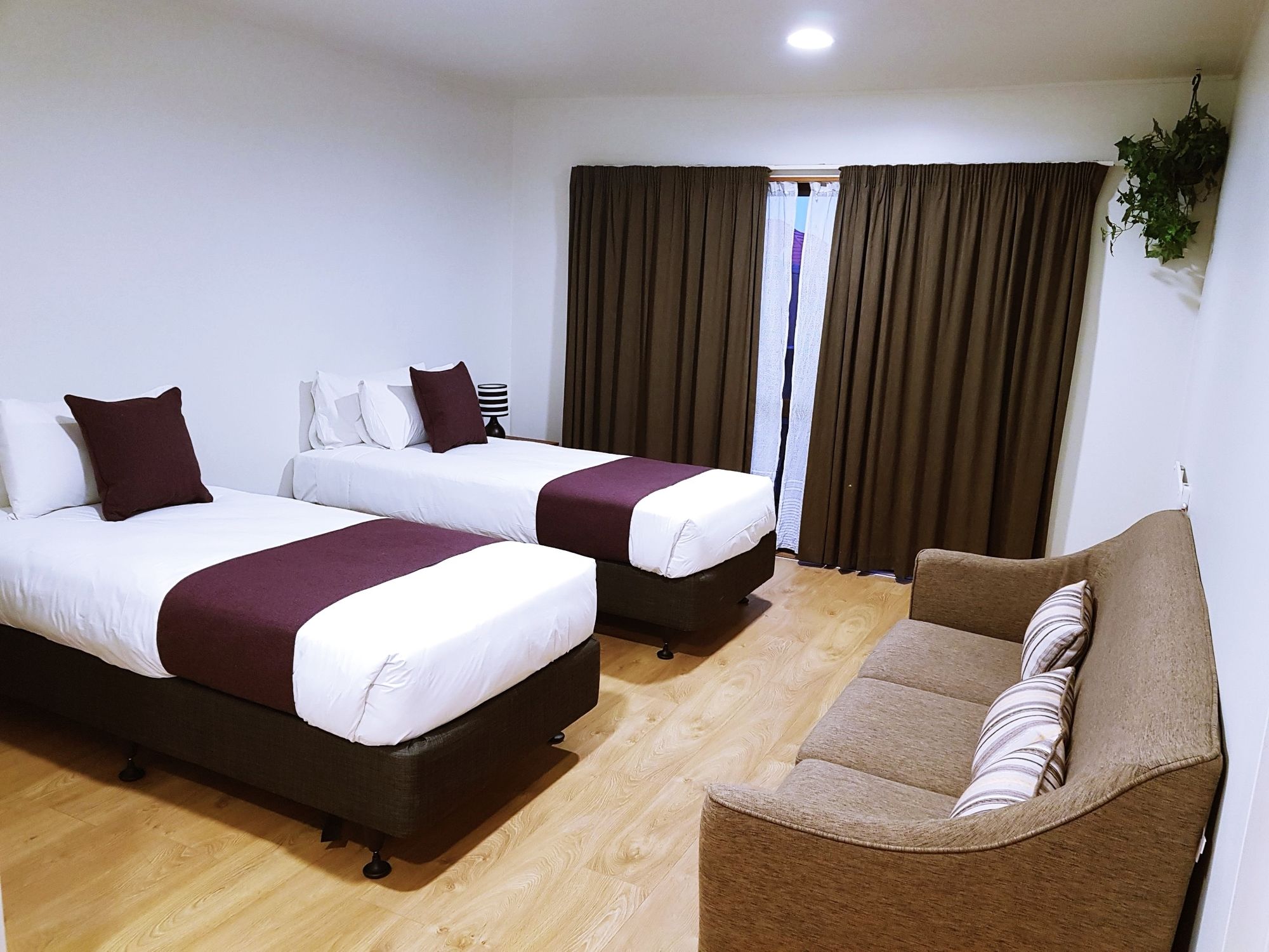 Airport Garden Inn Hotel & Conference Centre