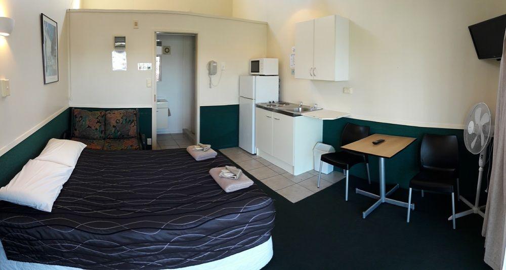 Auckland North Shore Motels & Holiday Park