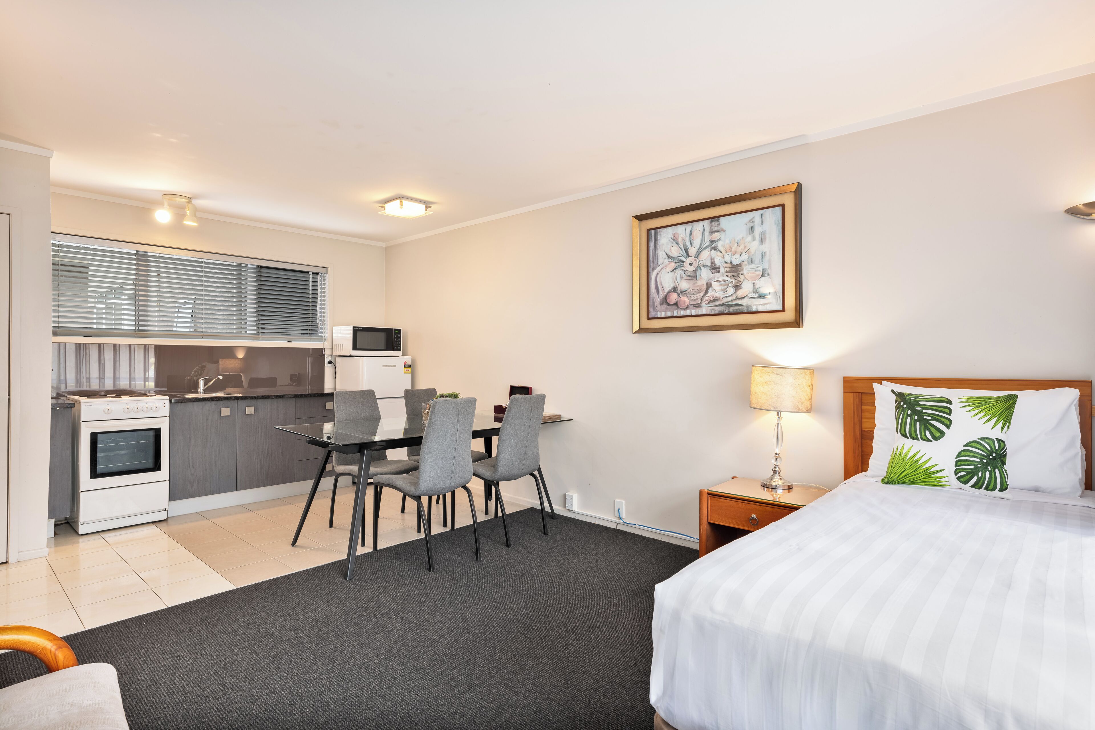 Best Western Newmarket Inn & Suites