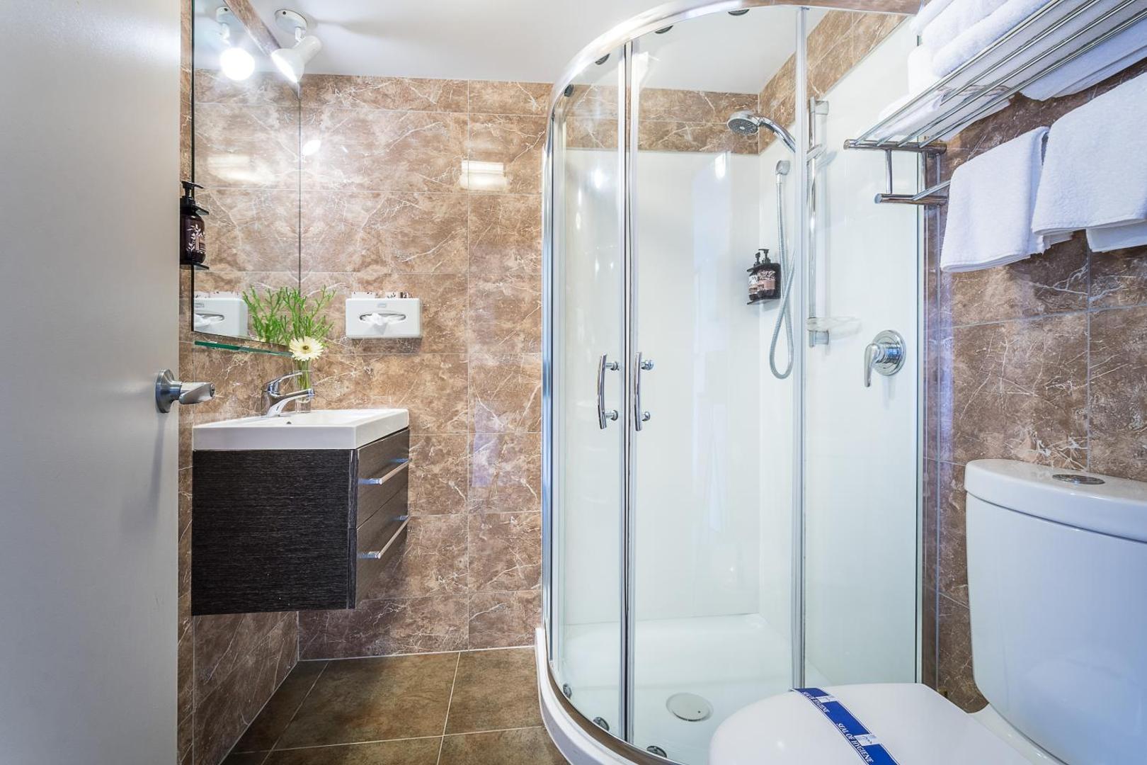 Best Western Newmarket Inn & Suites
