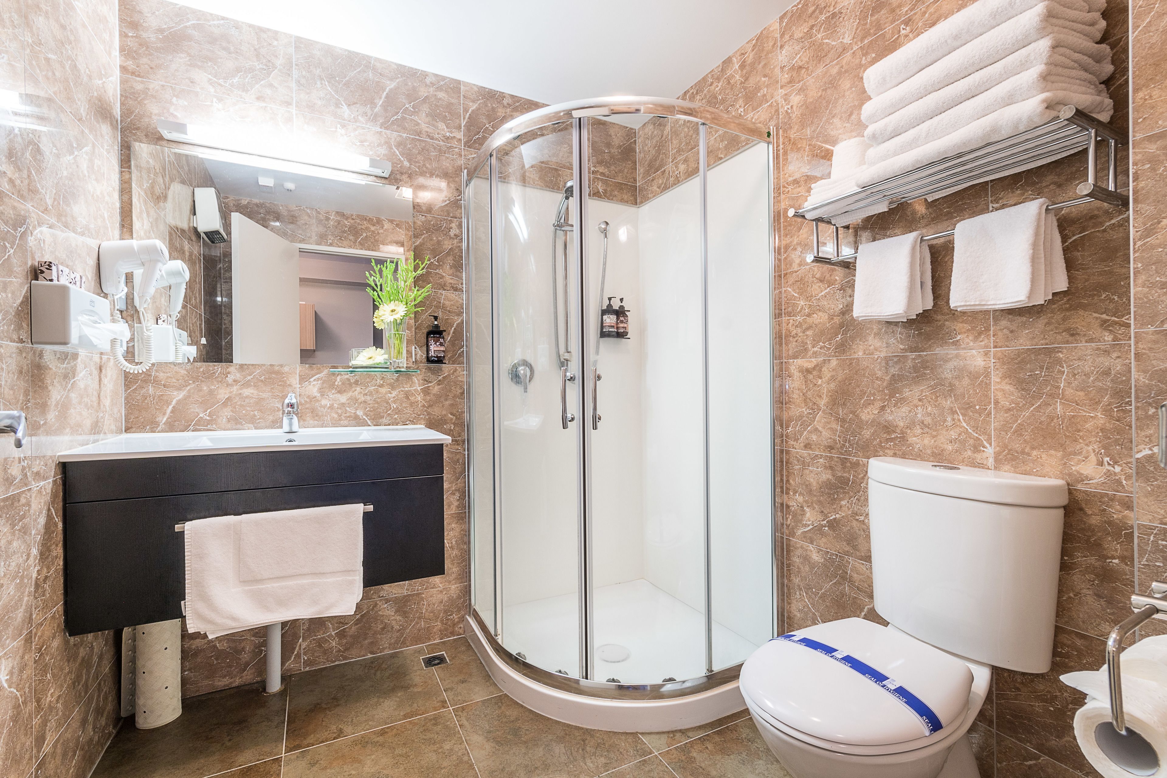 Best Western Newmarket Inn & Suites