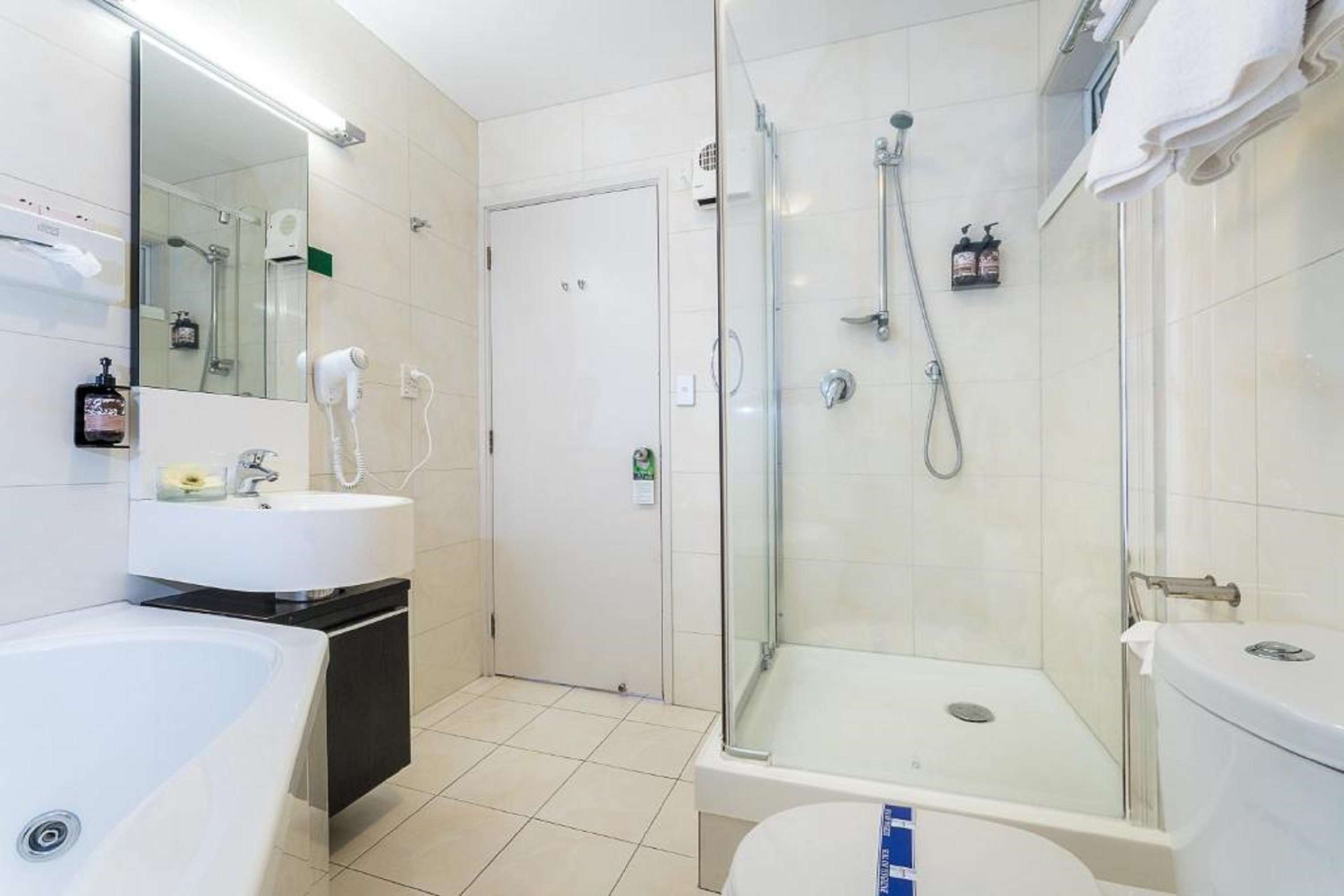 Best Western Newmarket Inn & Suites