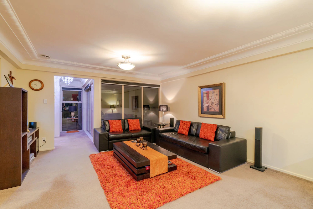 Birkenhead Super Cozy & Comfort Shared Room