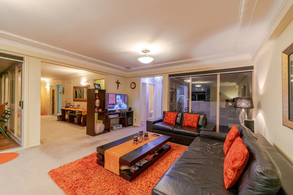 Birkenhead Super Cozy & Comfort Shared Room