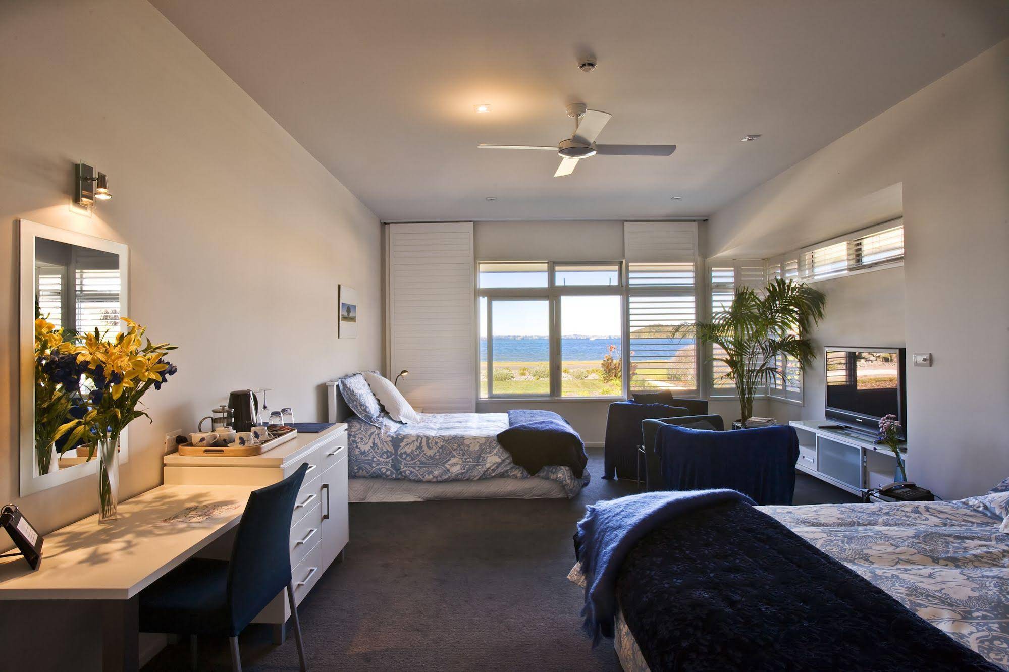 Waiheke Waterfront Lodge