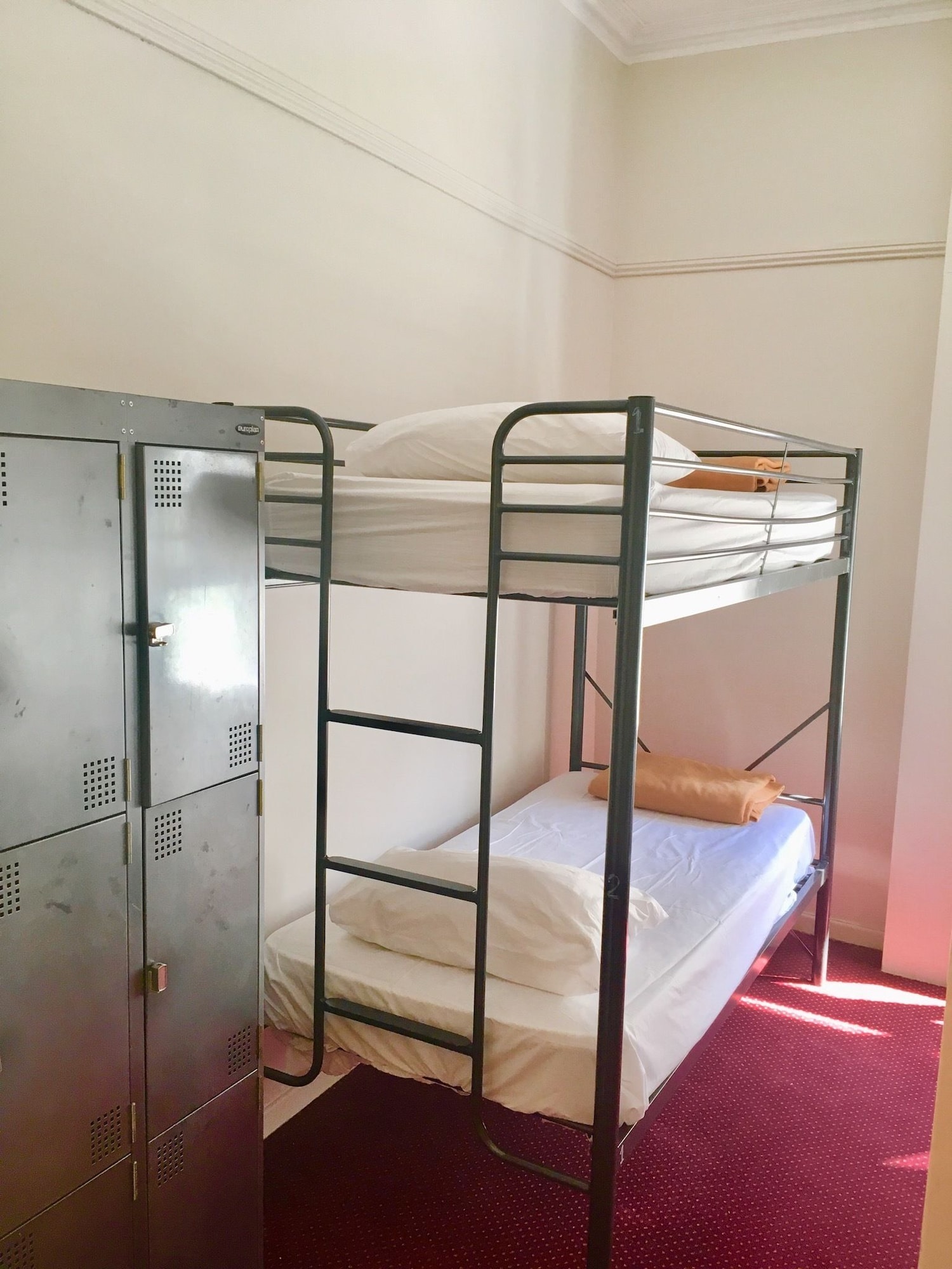 Freemans Backpackers Lodge
