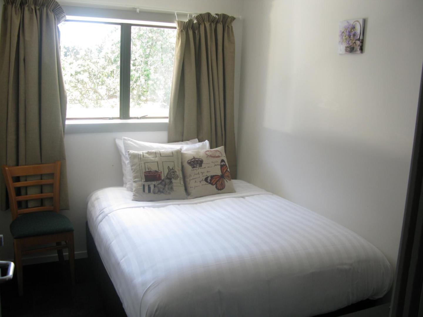 Greenlane Motel