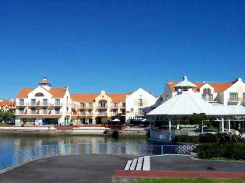 Gulf Harbour Lodge