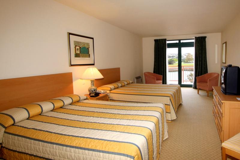 Gulf Harbour Lodge