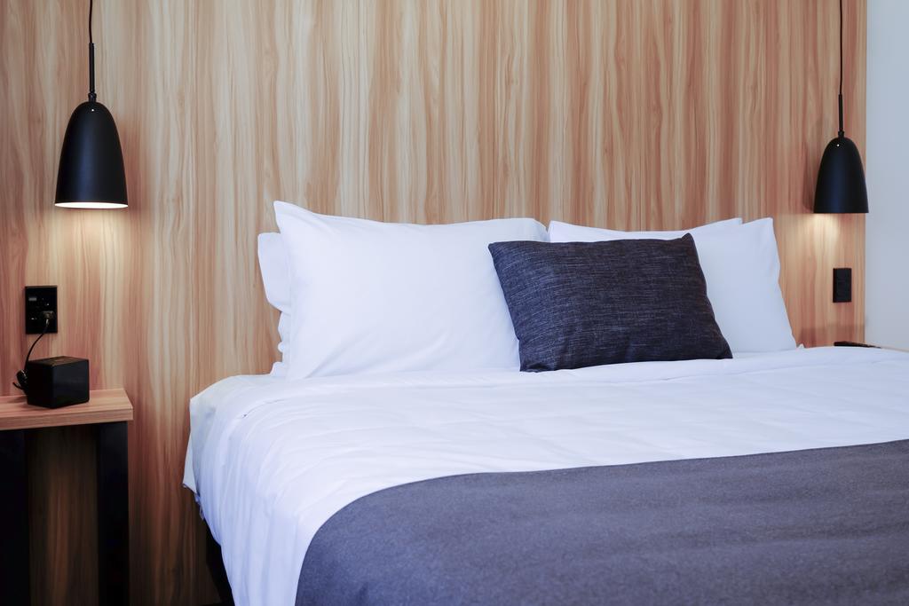 No. 9 Hotel