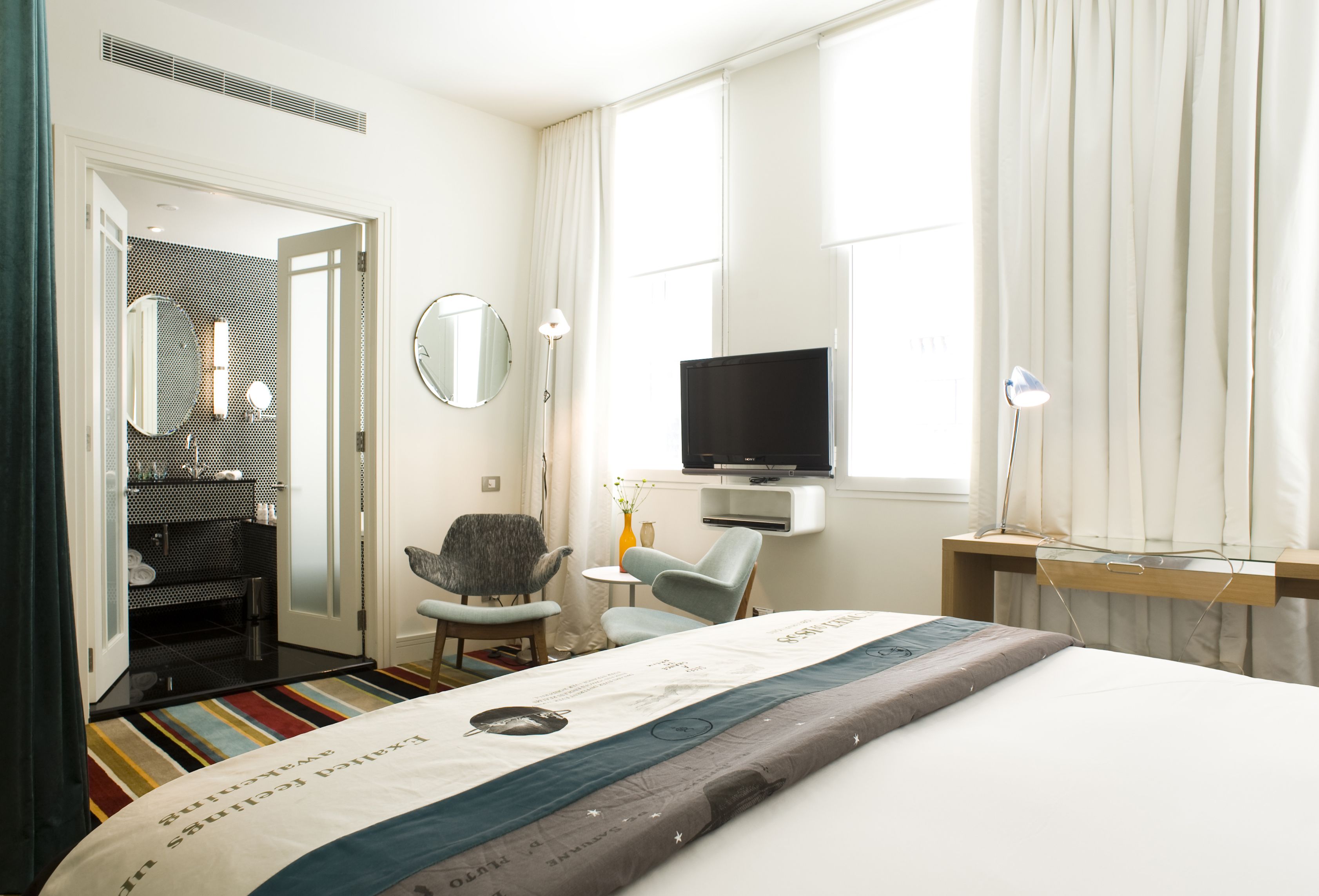 Hotel DeBrett
