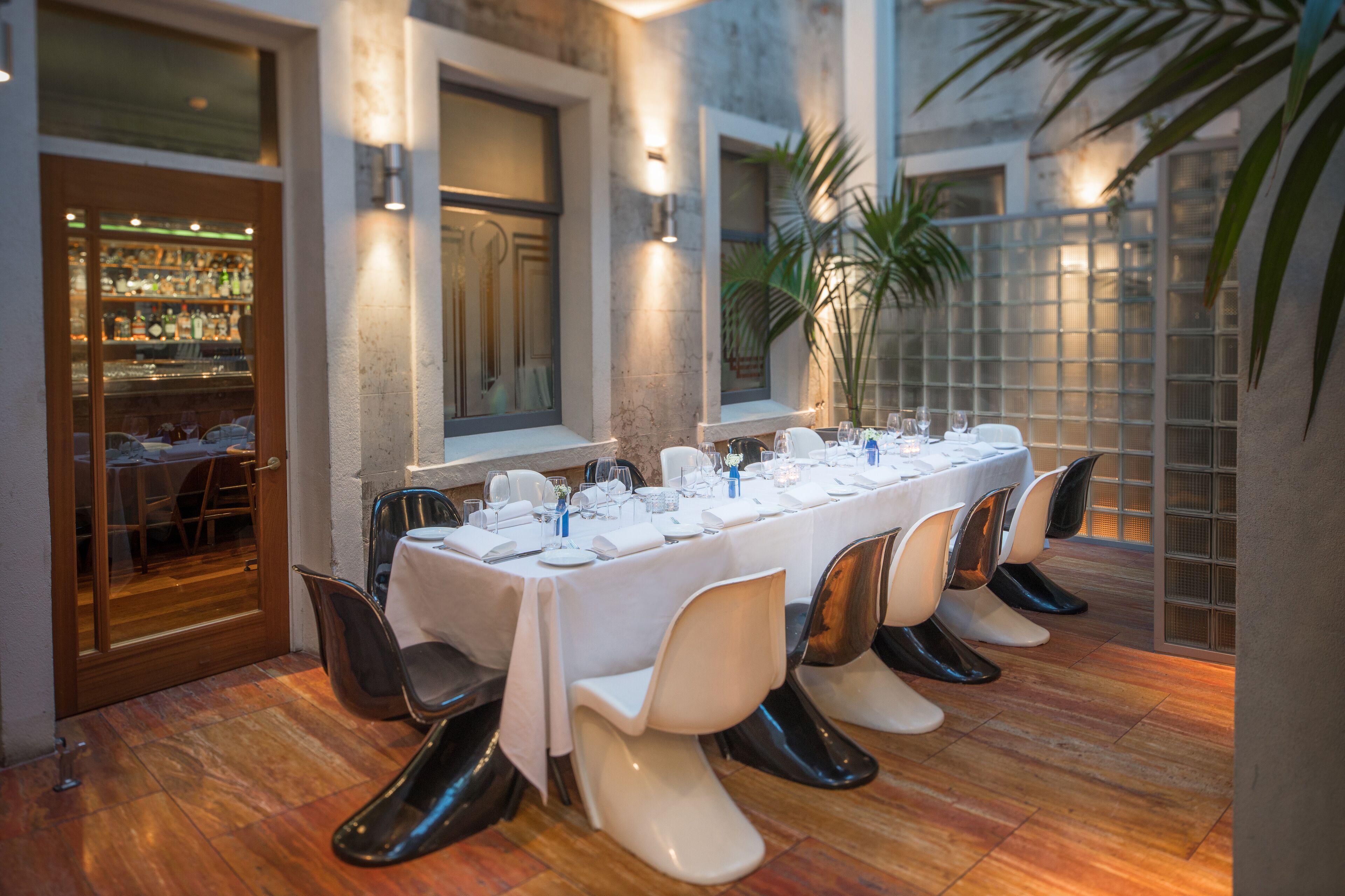 Hotel DeBrett