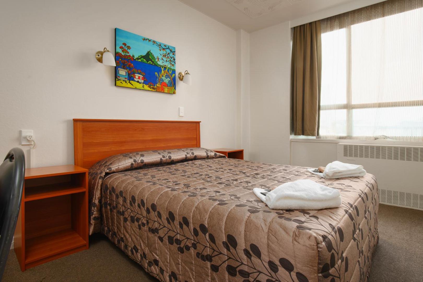 Kiwi International Hotel