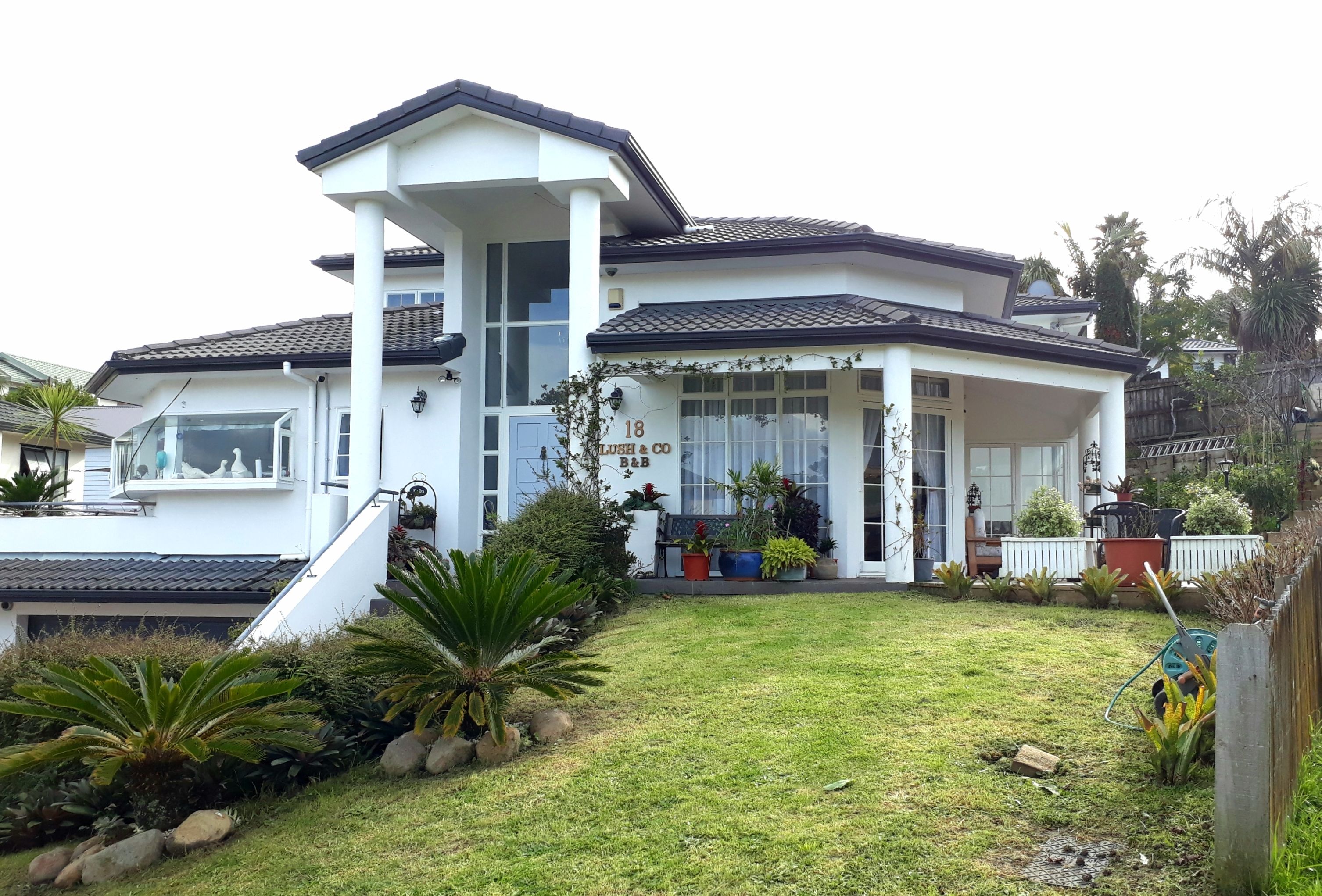 Lush & Co Auckland Bed & Breakfast
