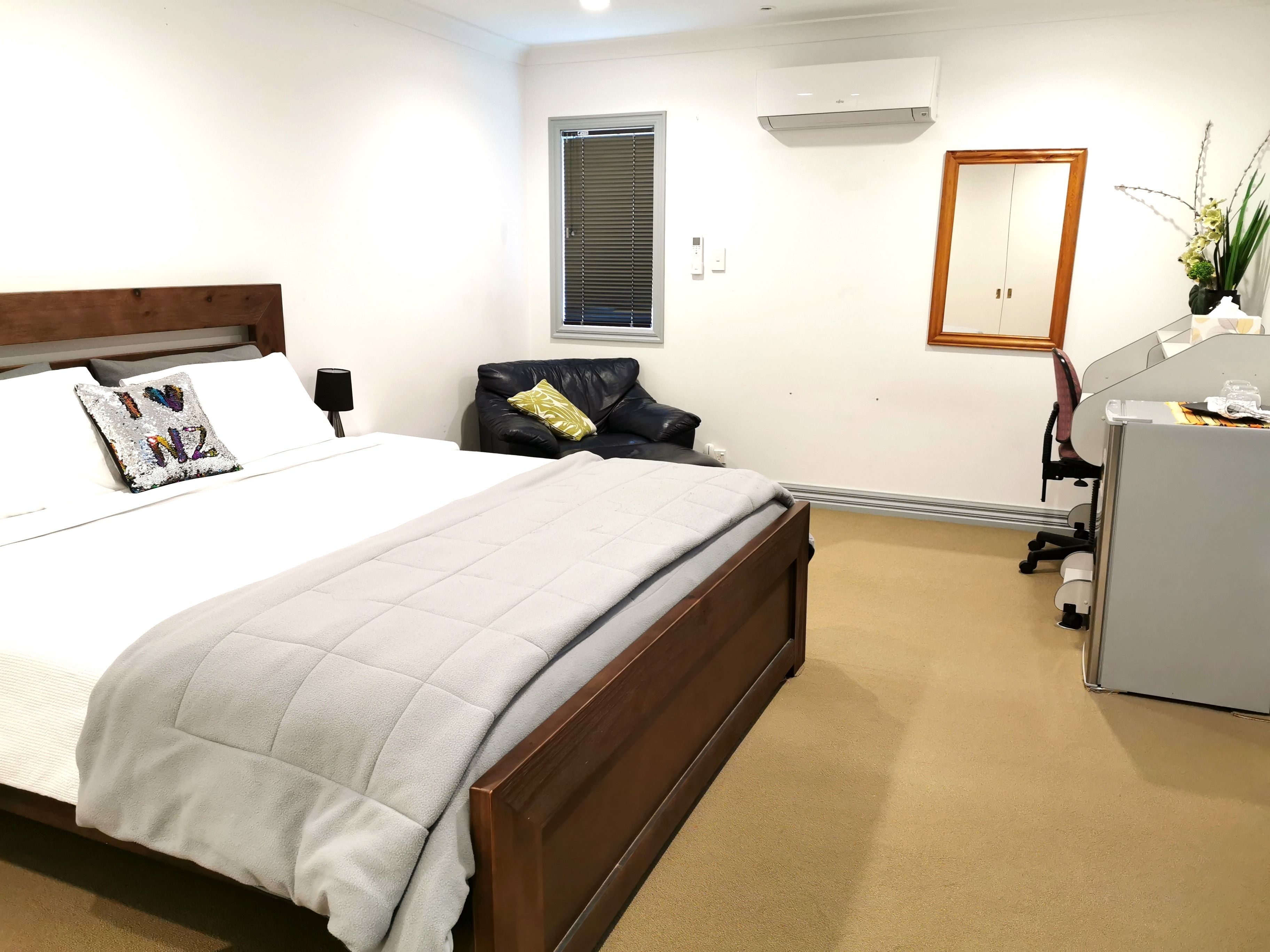Lush & Co Auckland Bed & Breakfast