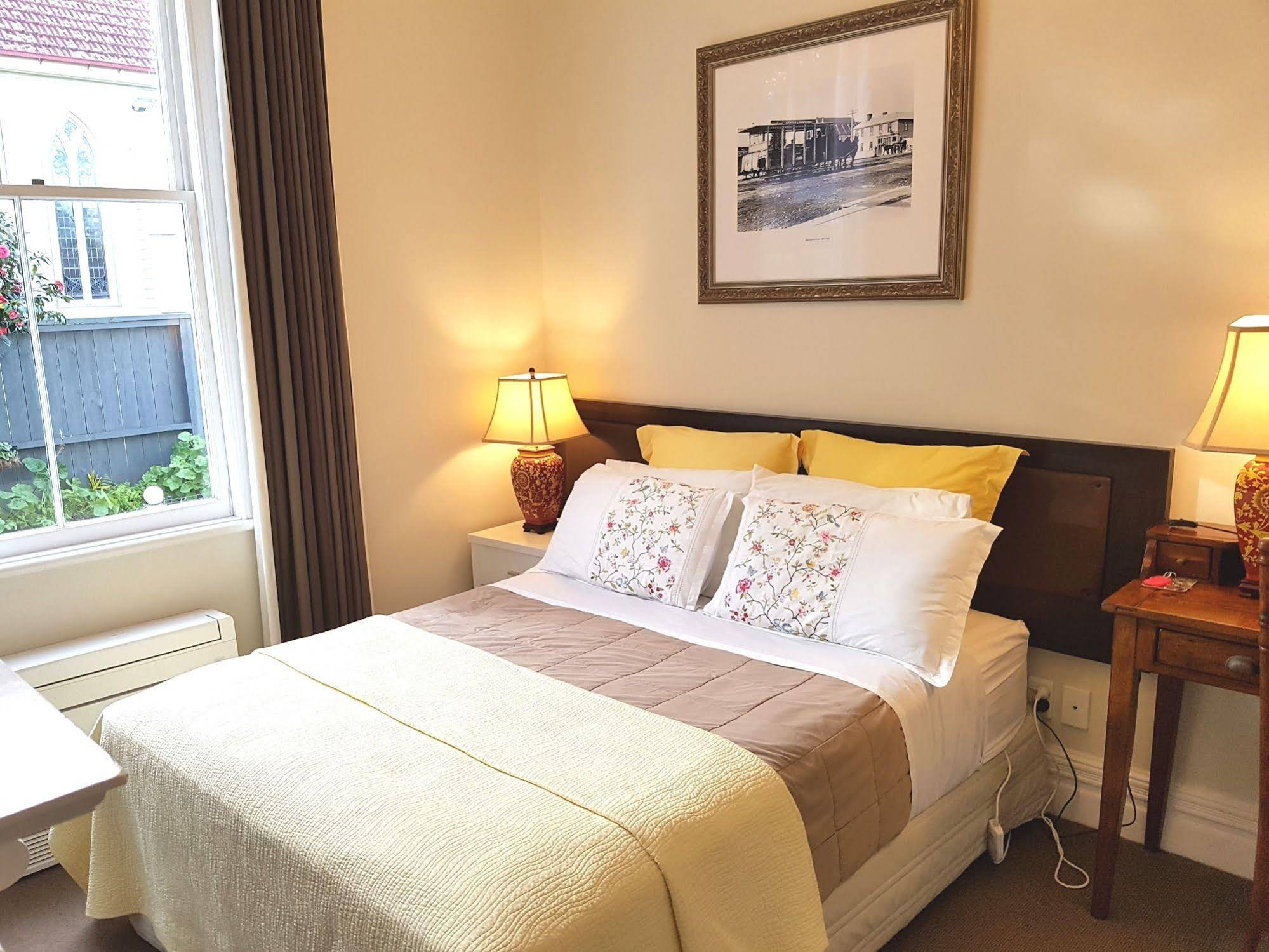 Ponsonby Manor Guest House
