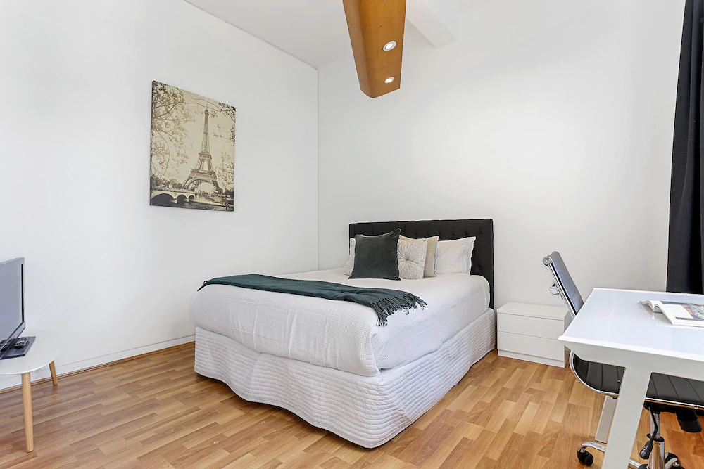 Renovated Apartment in Heart of CBD by Urban Butler