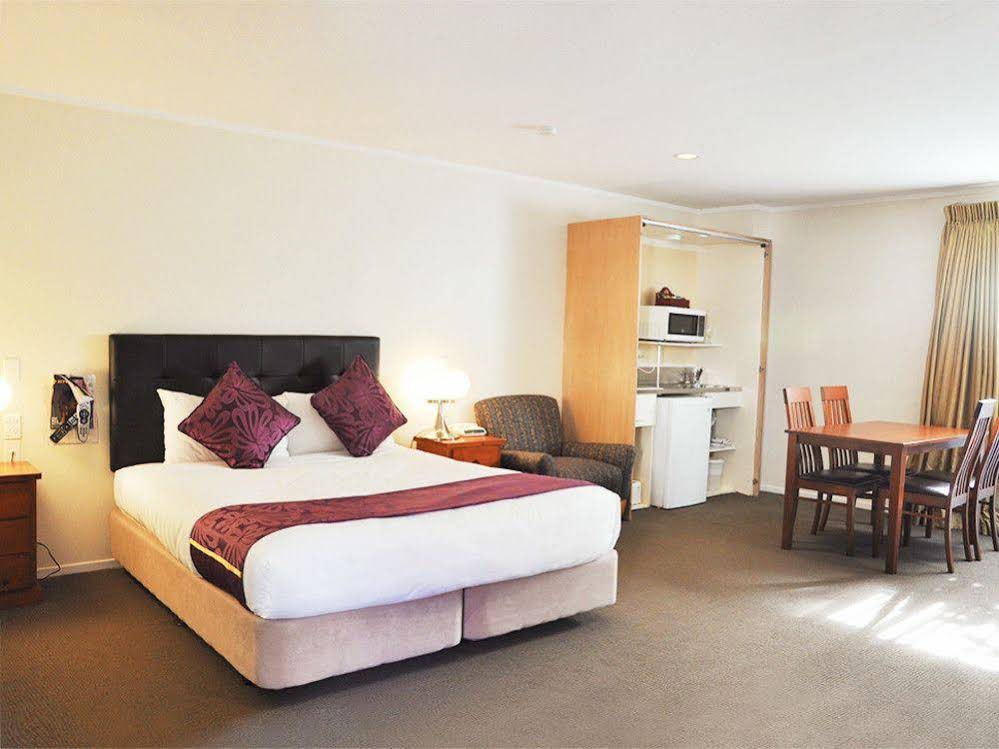 Royal Park Lodge