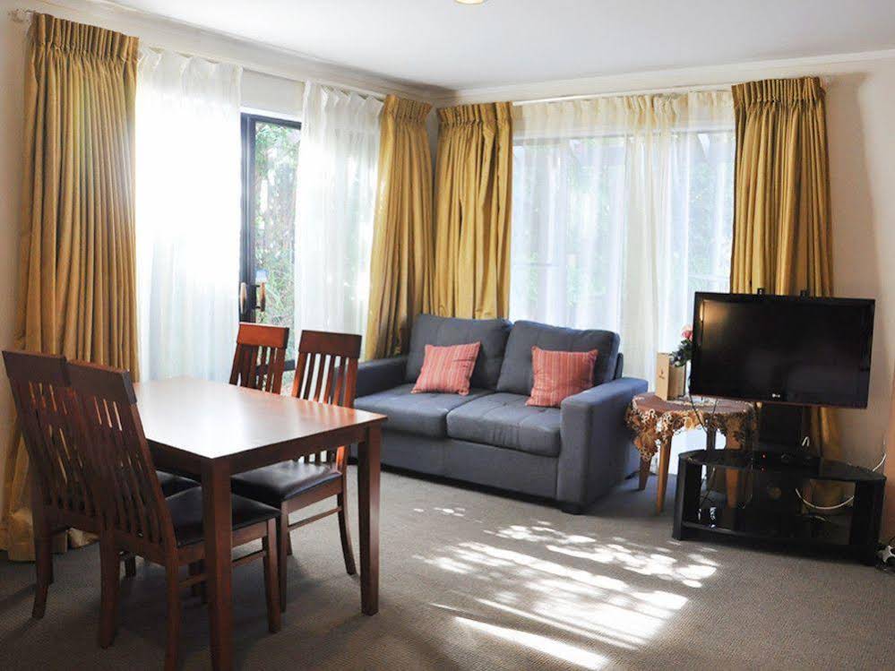 Royal Park Lodge