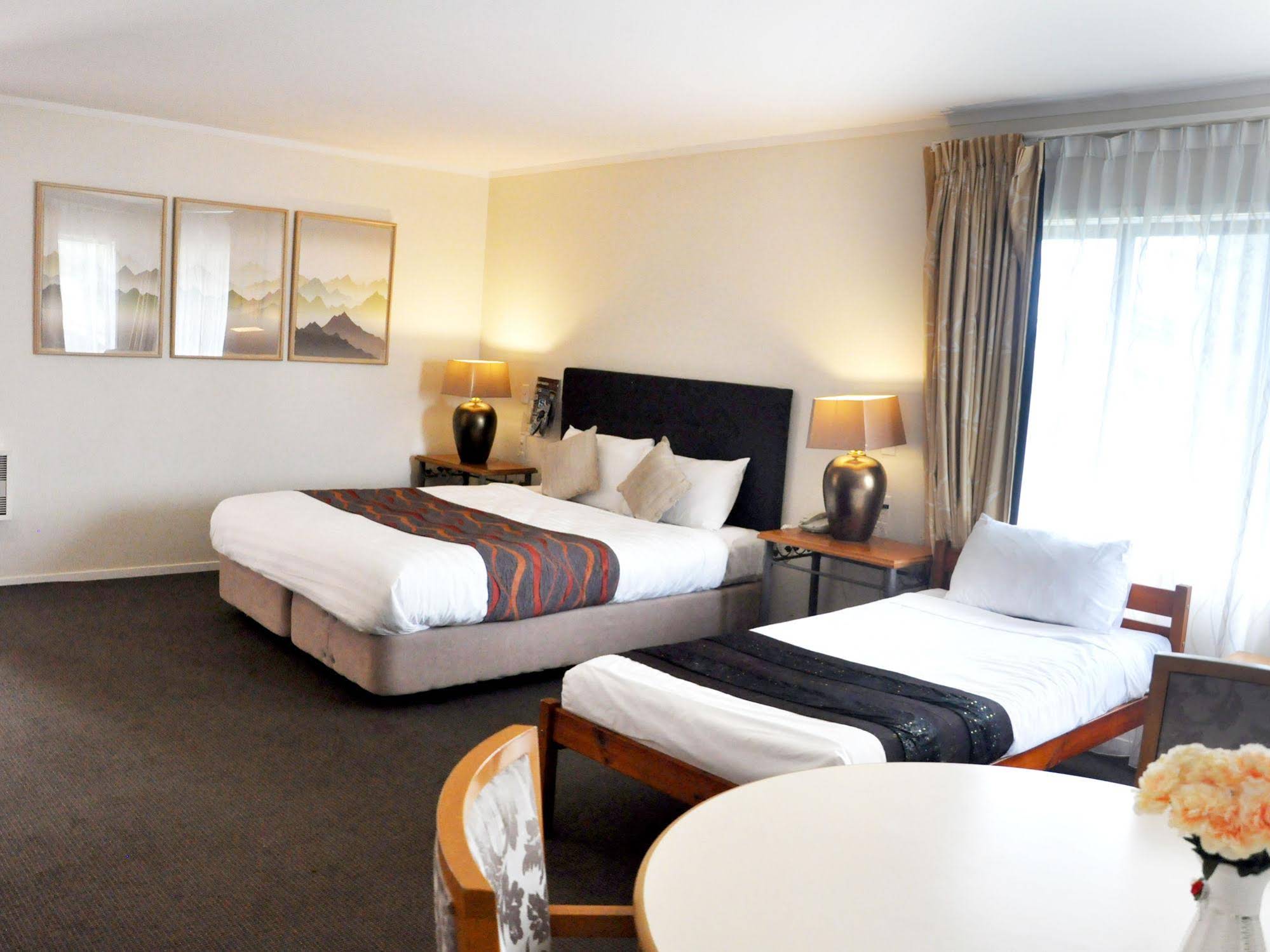 Royal Park Lodge