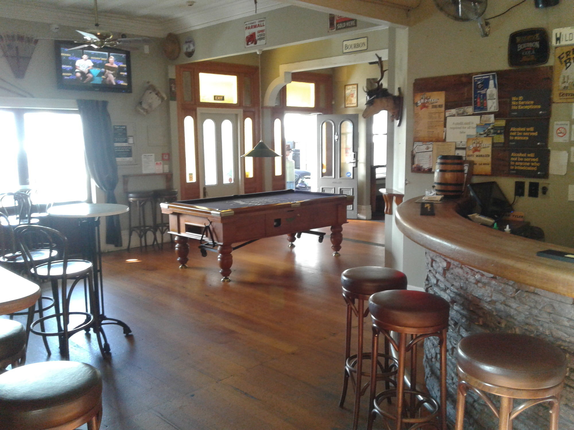 Shooters Saloon