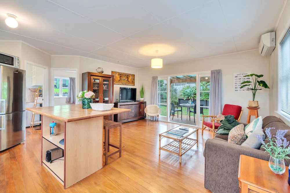 Sunny Grey Lynn Holiday Home