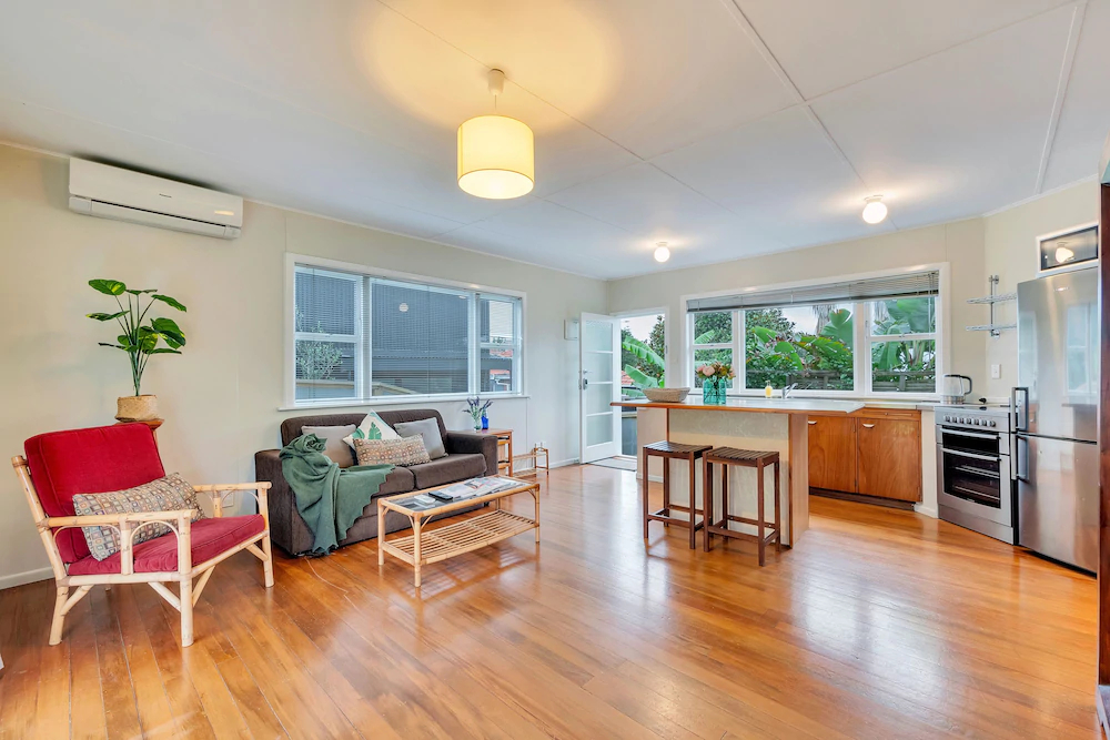 Sunny Grey Lynn Holiday Home