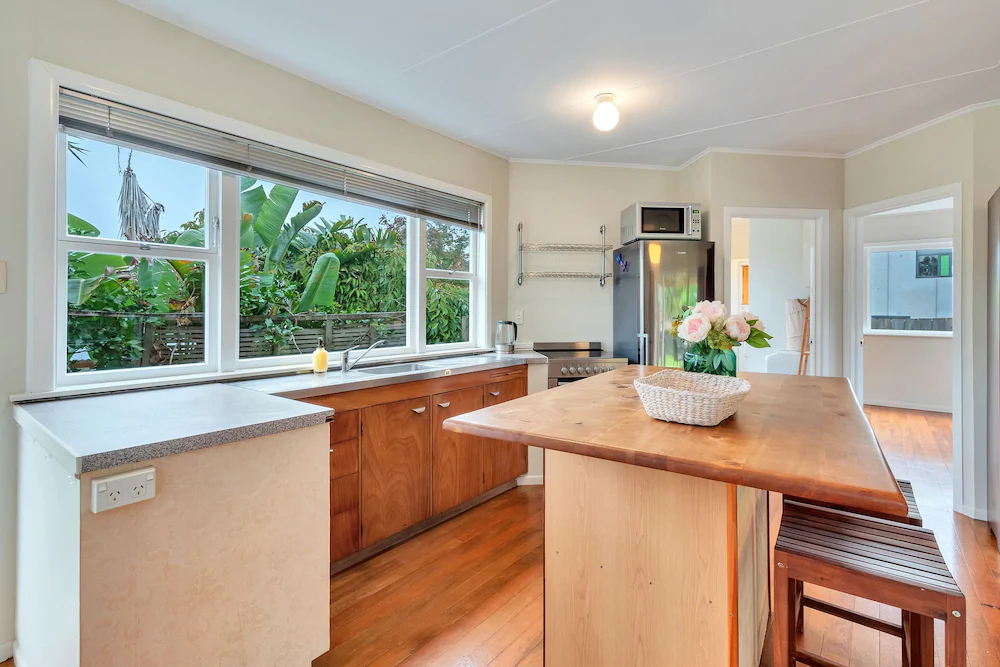 Sunny Grey Lynn Holiday Home