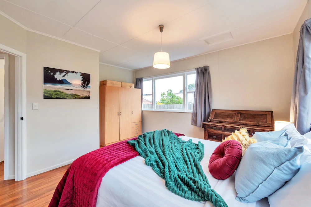 Sunny Grey Lynn Holiday Home